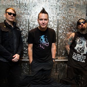 Blink 182 press 2016 Matt Skiba, Mark Hoppus Travi